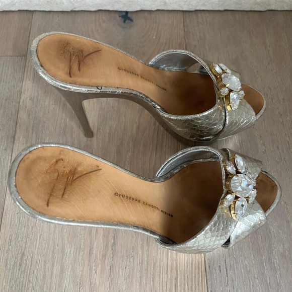 Giuseppe ZANOTTI open- toe heels - Picture 9 of 10